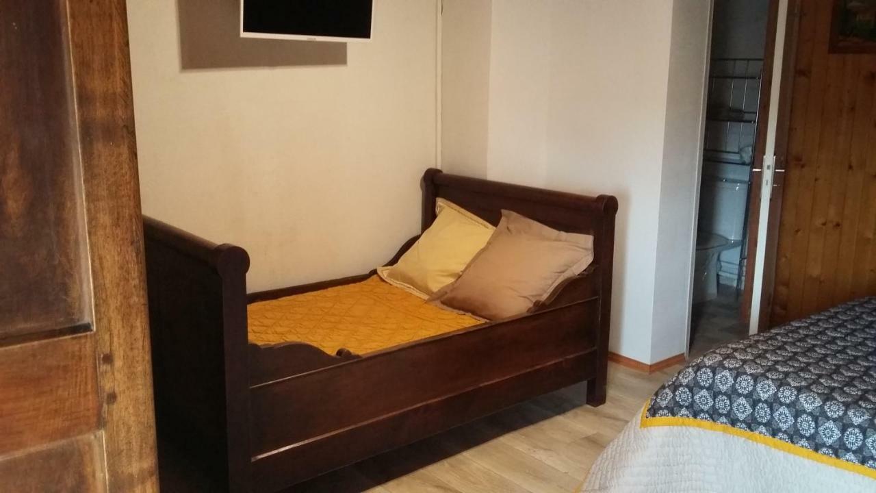 Appartement La Ferme Du Nizon à Valeille Extérieur photo